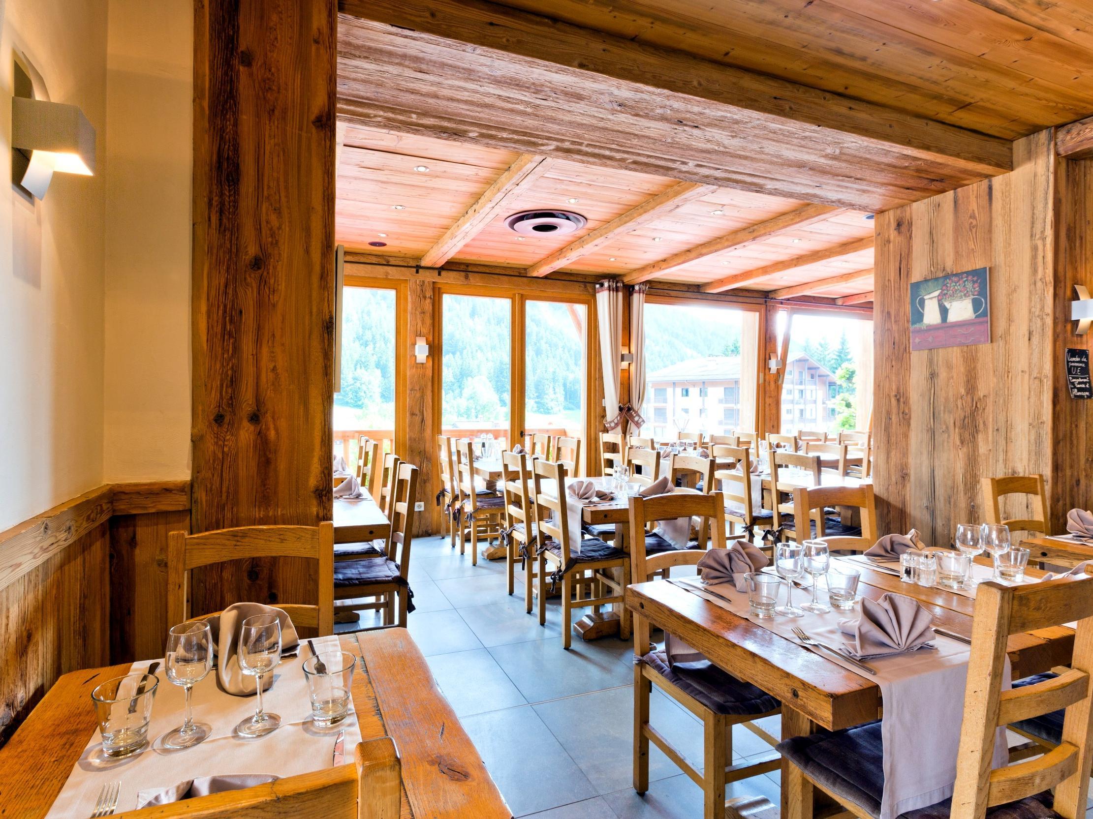 Logis La Croix-Saint-Maurice Otel Le Grand-Bornand Dış mekan fotoğraf